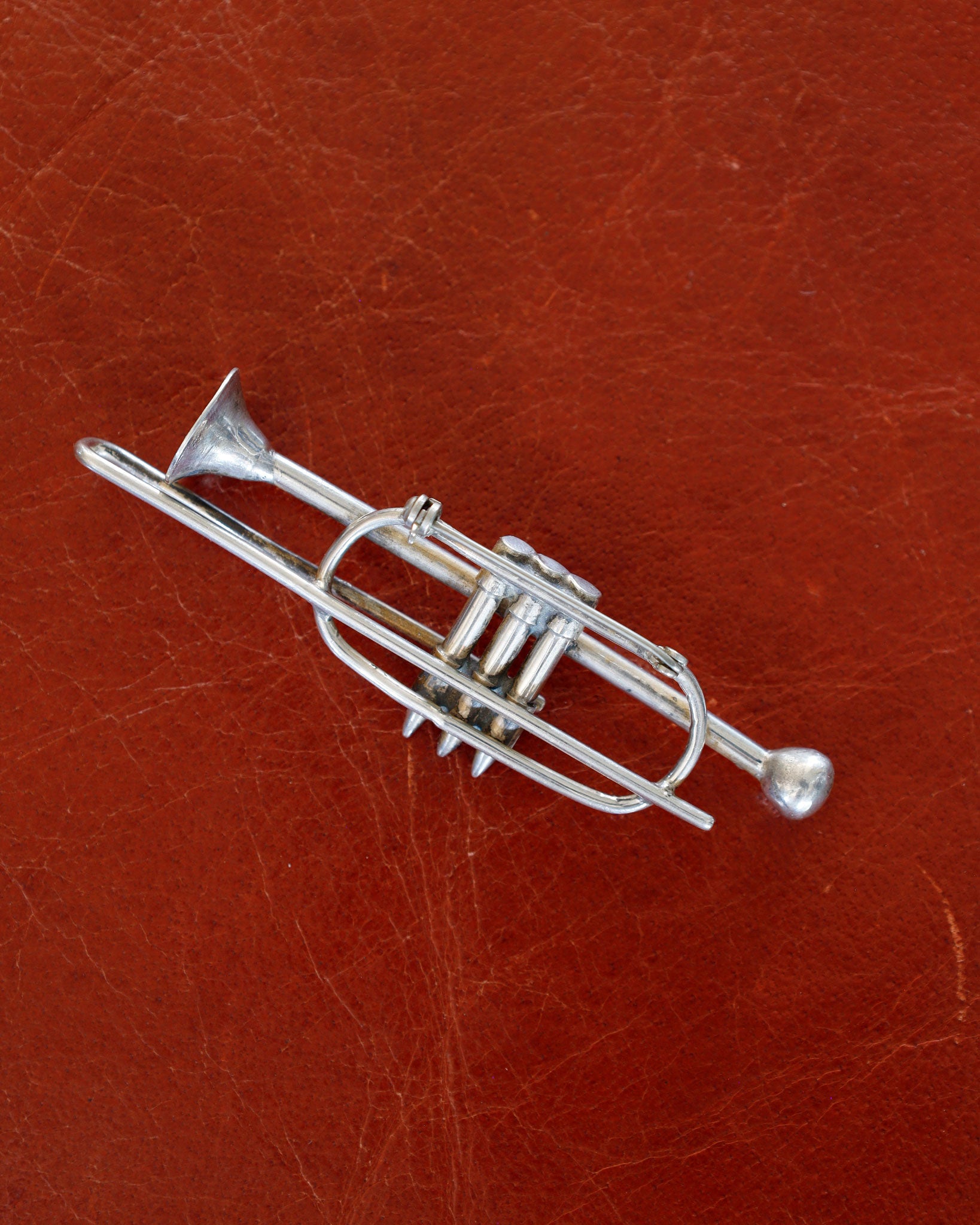 Trumpet Silver Pin 9315