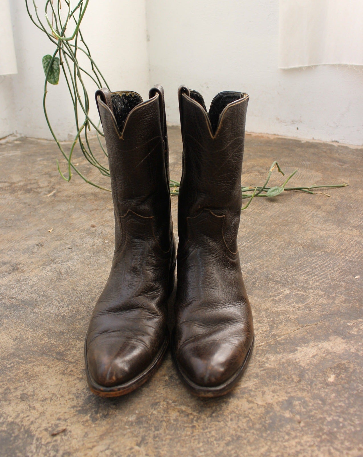 FRYE Men s Western Boots 9E en vintage